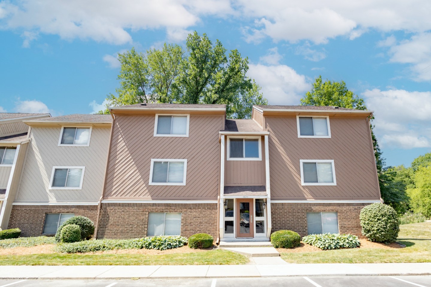 Woodbridge Apartments in Castleton IN Image 14
