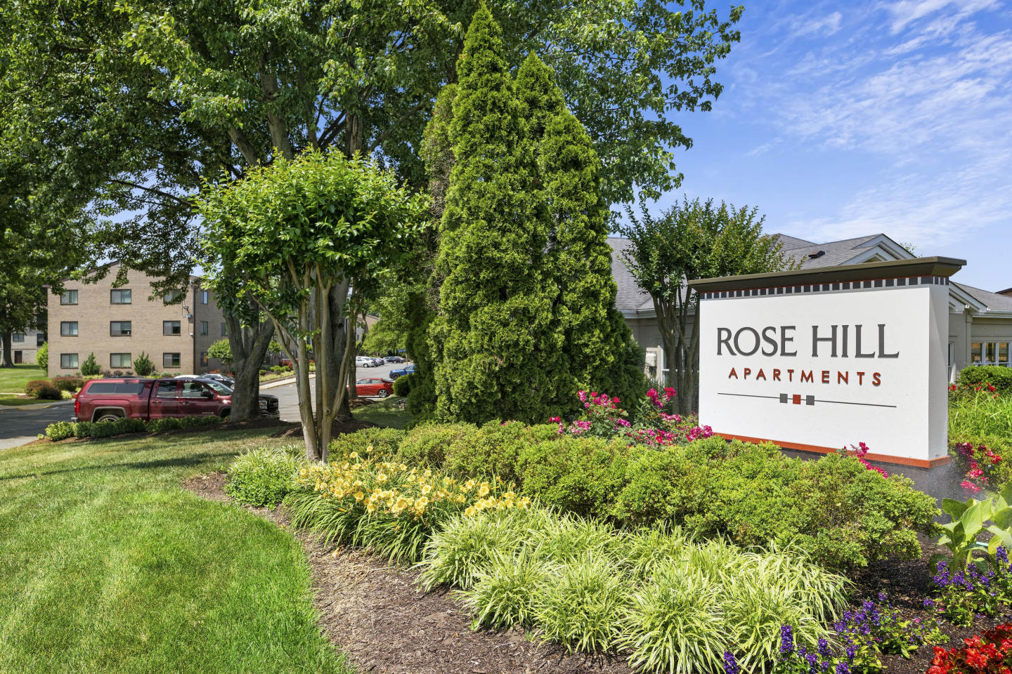 Rose Hill of Alexandria Image 1