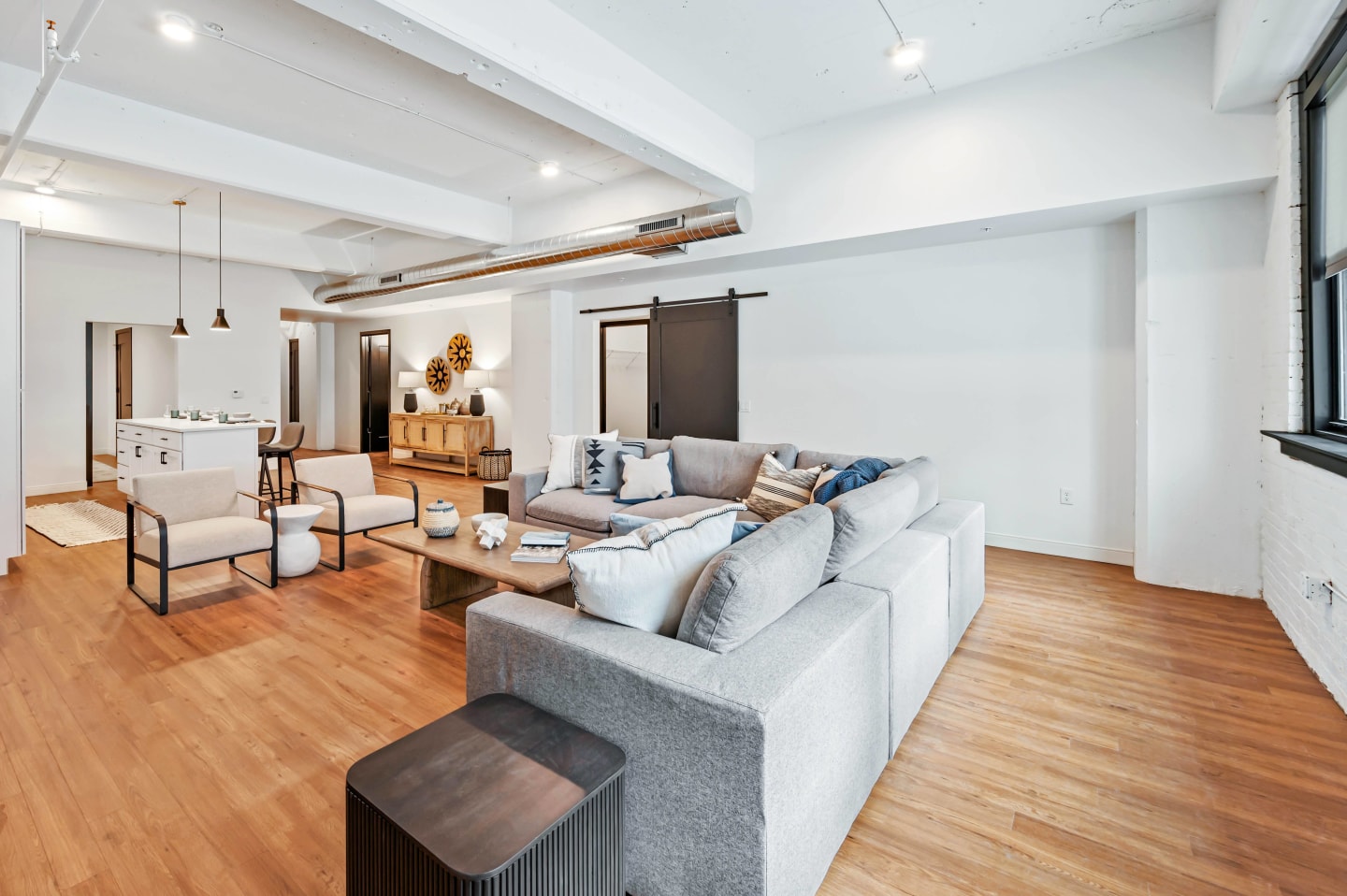 The Victor Luxury Apartments Image 9