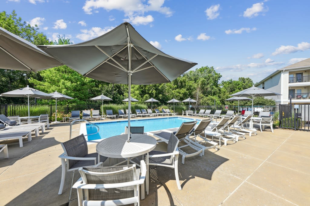 Maple Brook Apartments Image 1