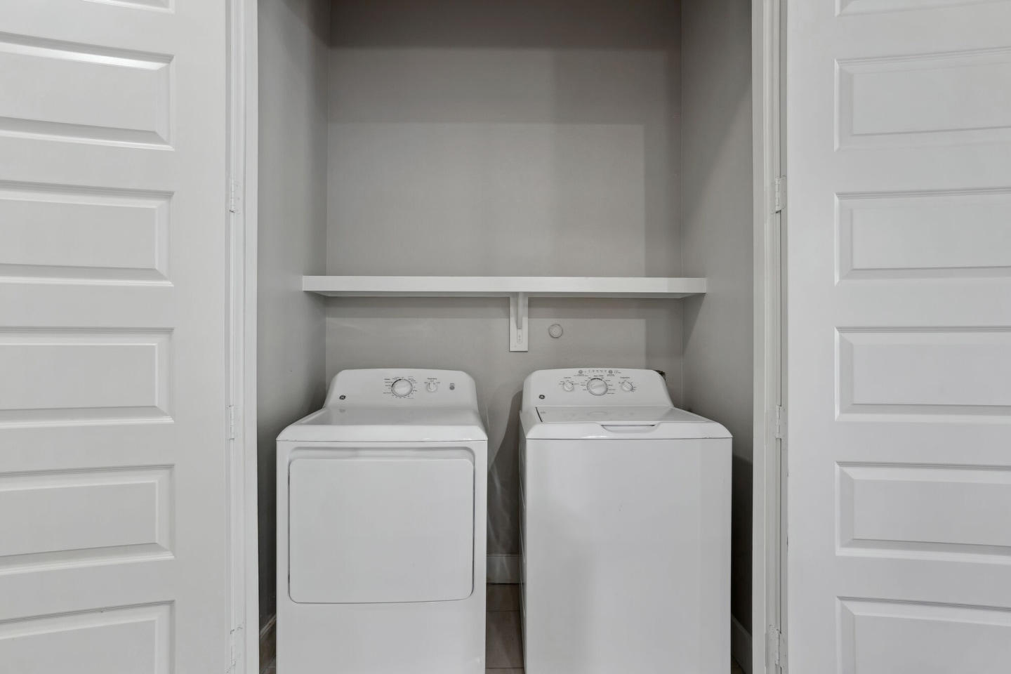 Kade Apartments Image 8