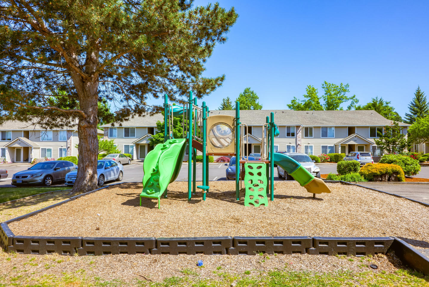 Pacific Crest Apartments Image 37