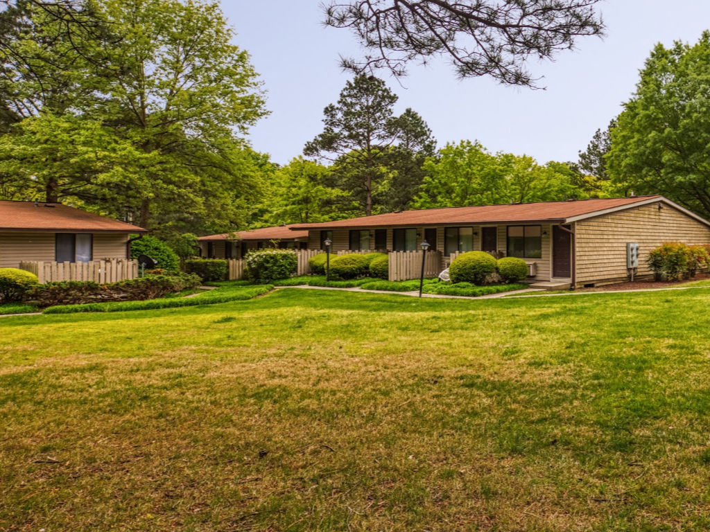 Sea Pines Image 17