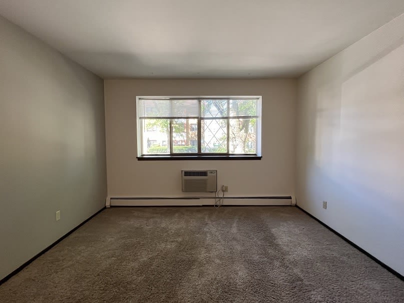 Birch Tree Court Image 11
