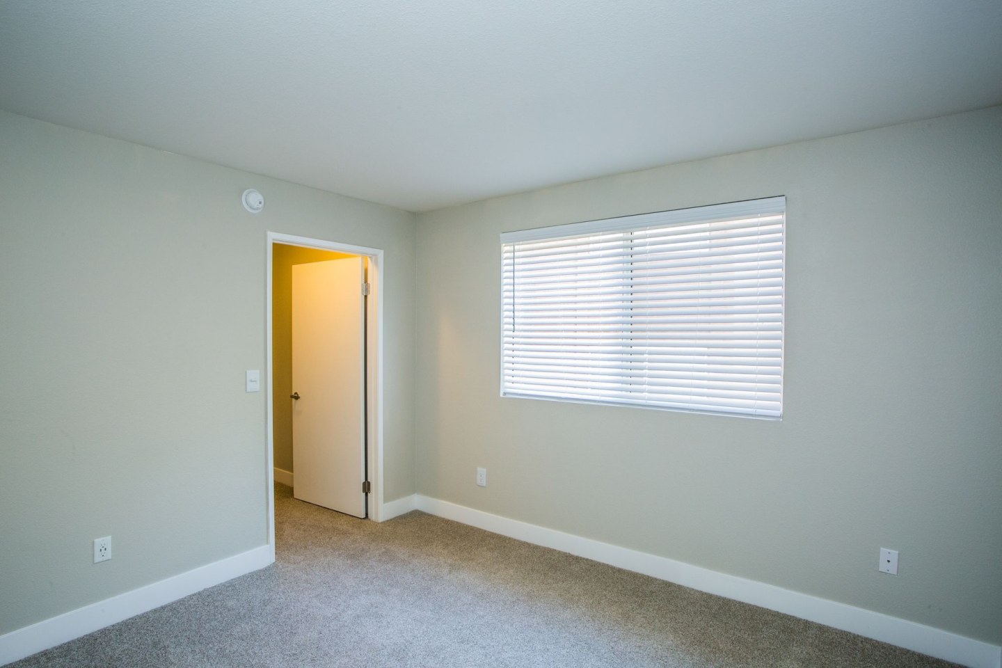 The Lido Apartments - Senior Living Image 27