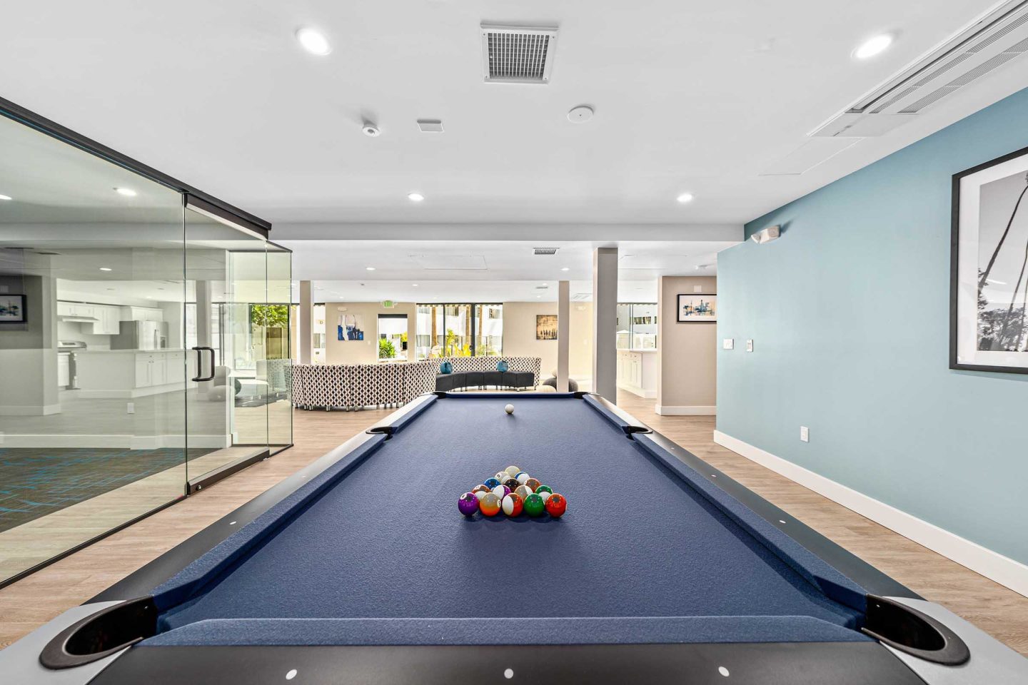 Summerview Beach Resort Luxury Apartments Image 13