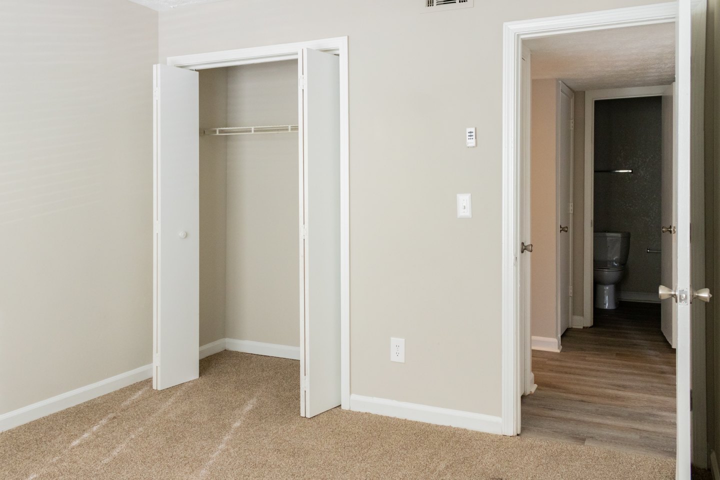 Twin Springs Apartment Homes Image 43