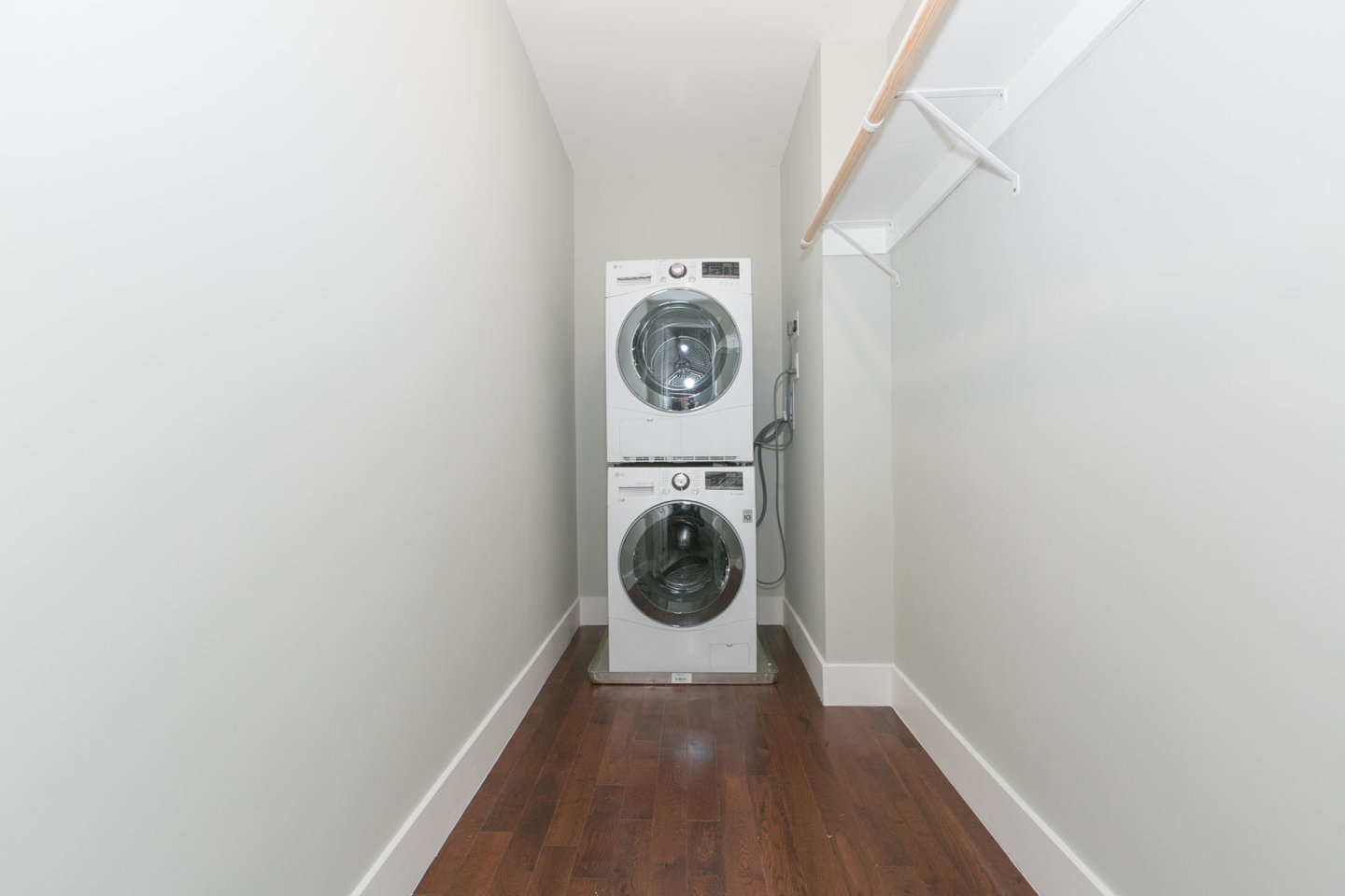 300 Buchanan Image 11
