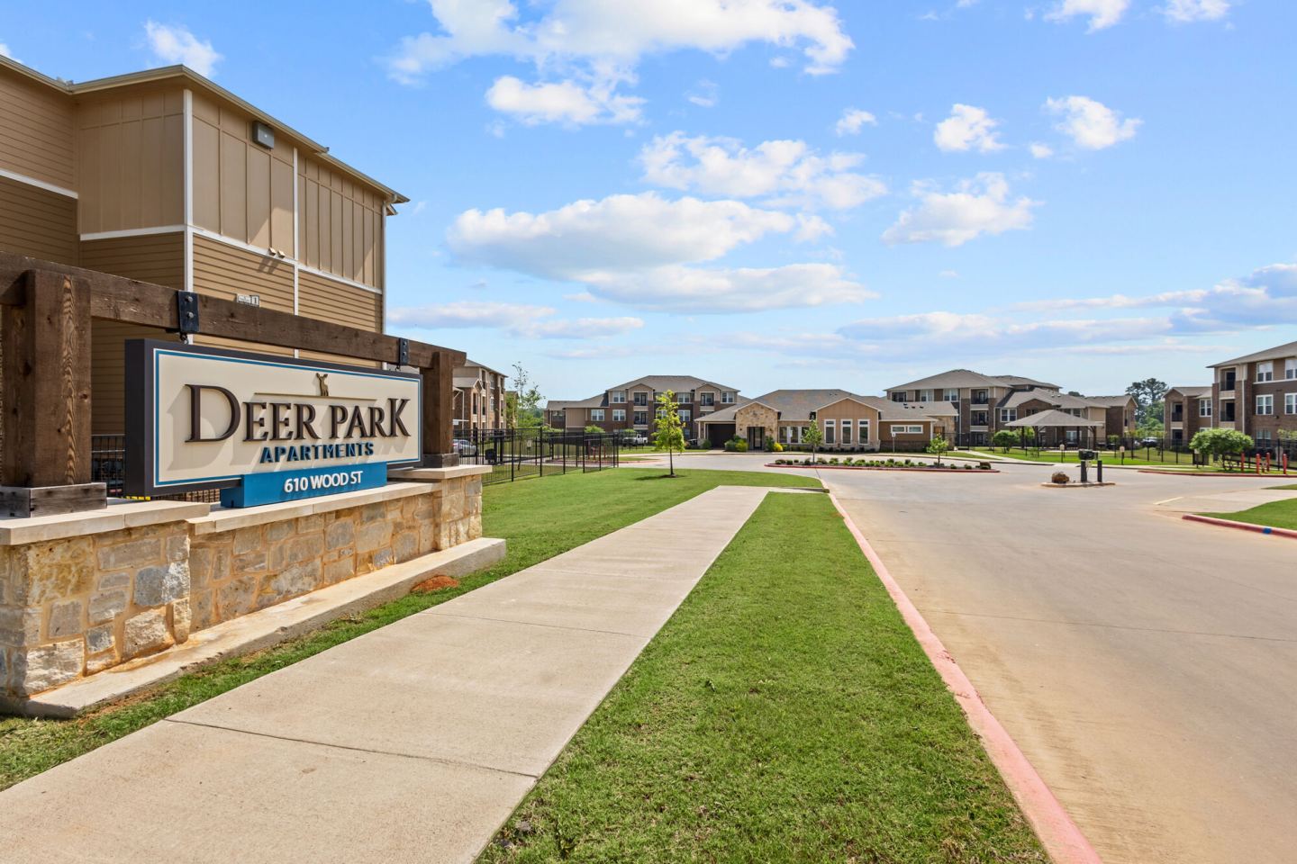 Deer Park Apartments Image 34