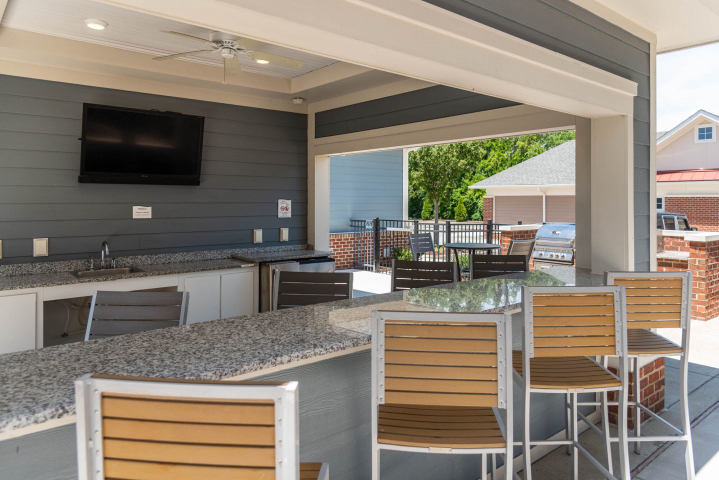 Pinnacle Apartments Image 33