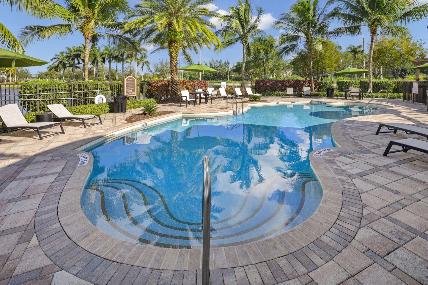 Mosaic at Miramar Town Center Image 16