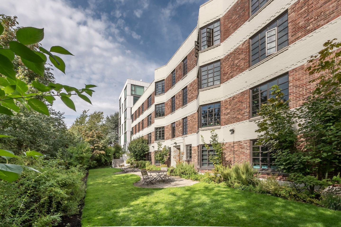 Belroy Apartments Image 18
