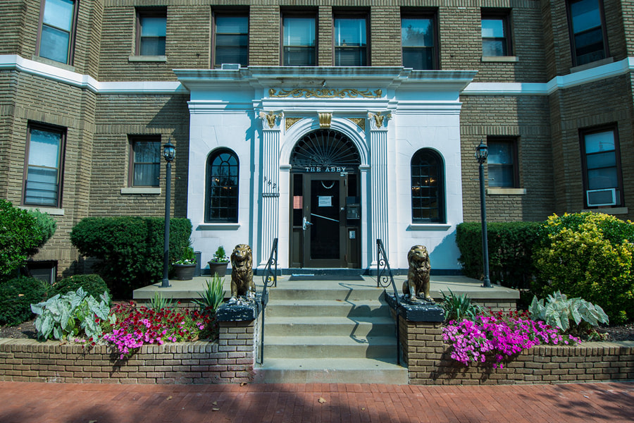 Connecticut Avenue Apartments Image 9