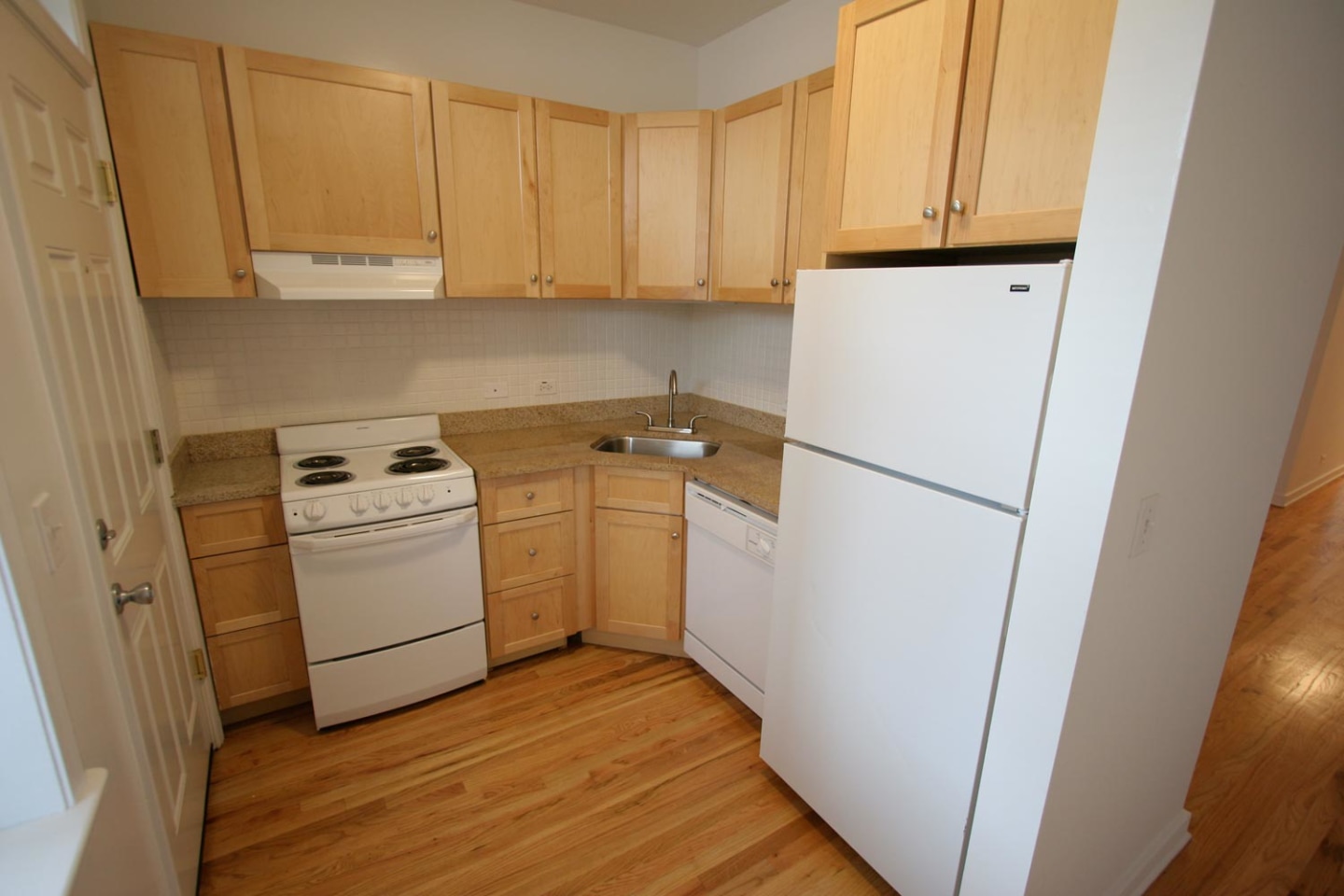 Kenwood Court Image 16