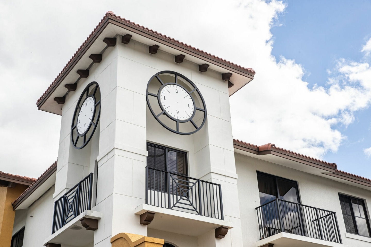 Bella Vista Apartments Image 32