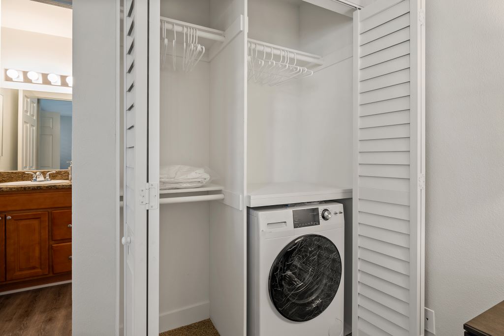Woodland Trio Apartments Image 31