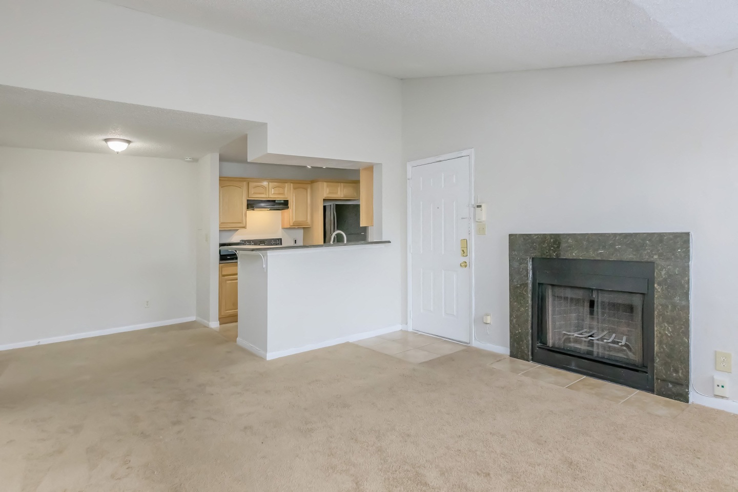 Regency Gardens Condos Image 8