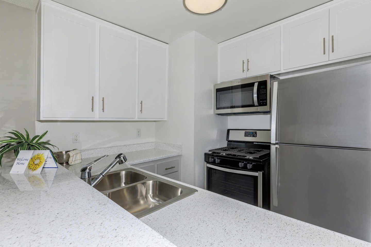 Pasadena Park Place Apartment Homes Image 13