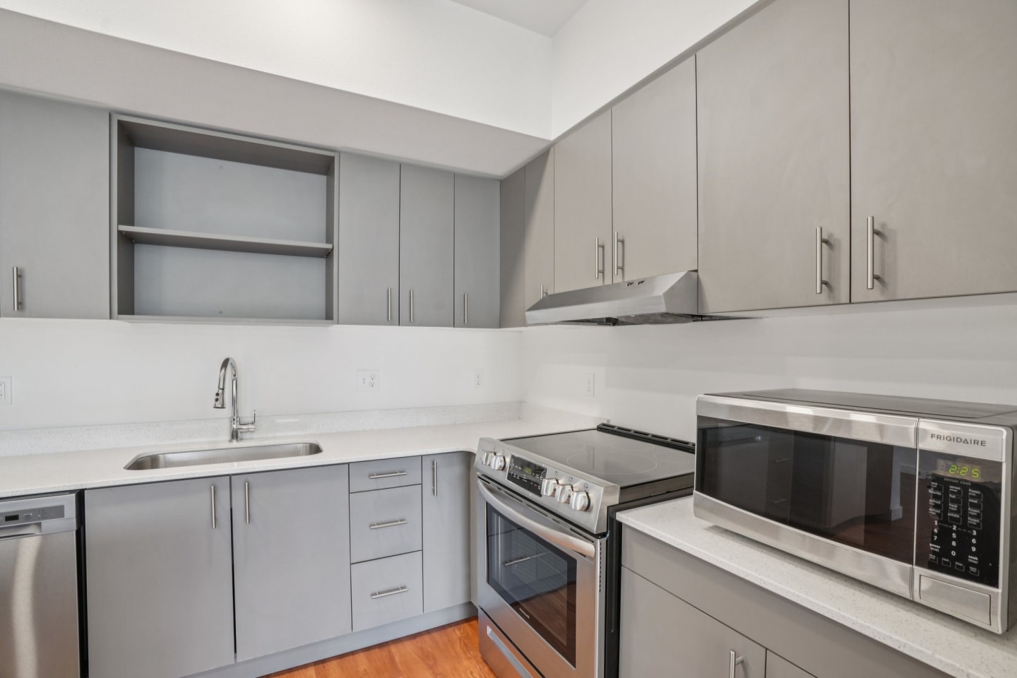 Hana Apartments Image 30