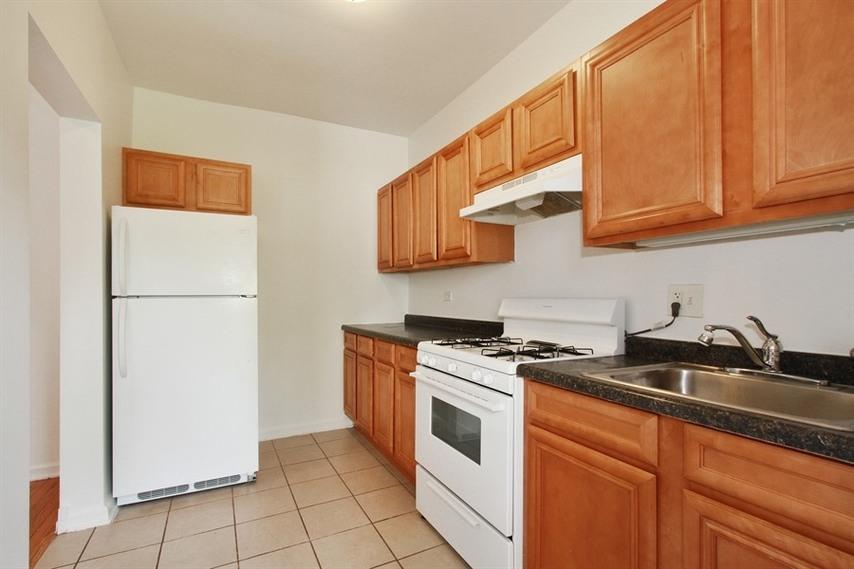 7801 S Saginaw Image 4