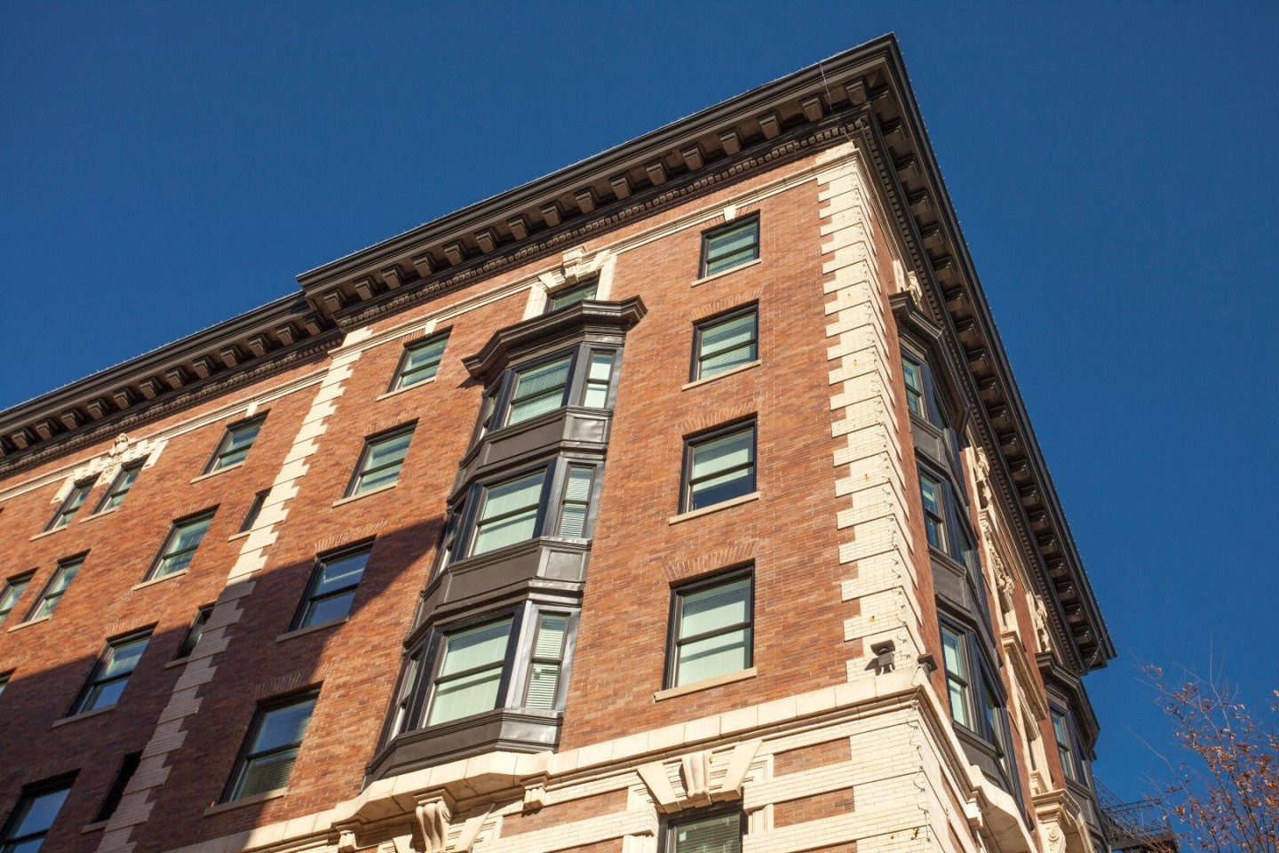 The Loraine Apartments Image 1