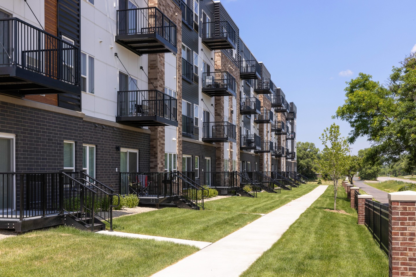 Axle Apartments Image 21