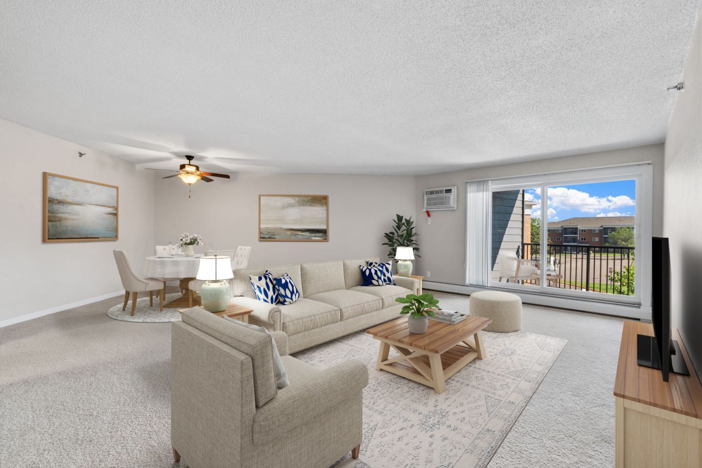 Cedars Lakeside Image 4