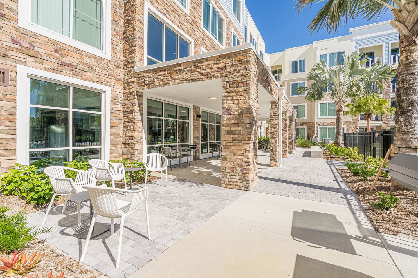 Sandpiper Glen 62+ Apartments - Senior & Affordable Housing Image 9