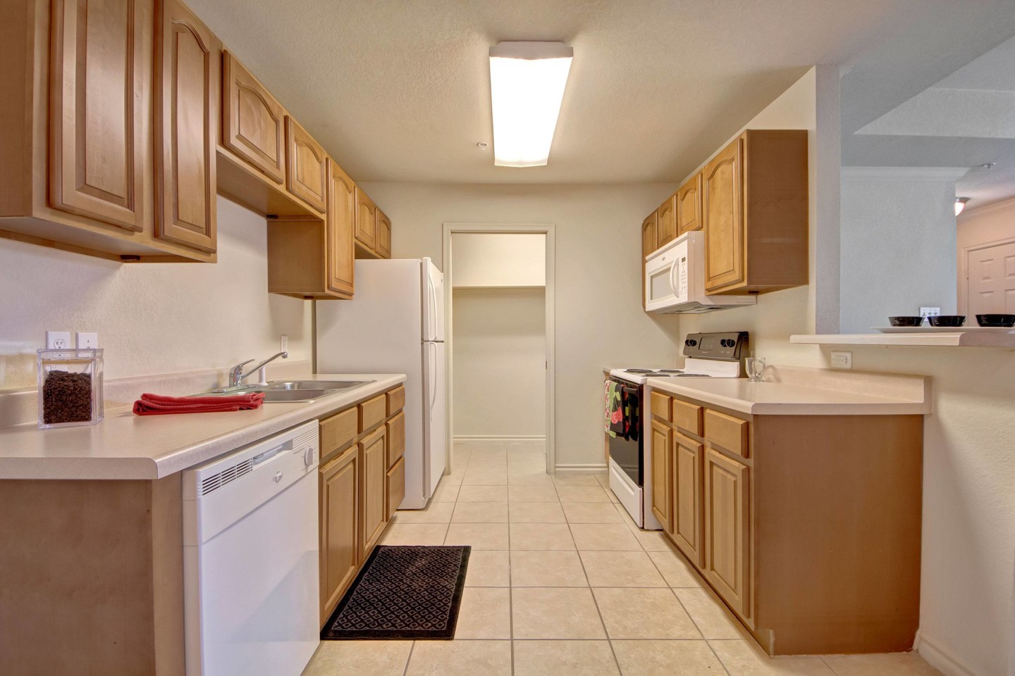 Lexington Court Image 1