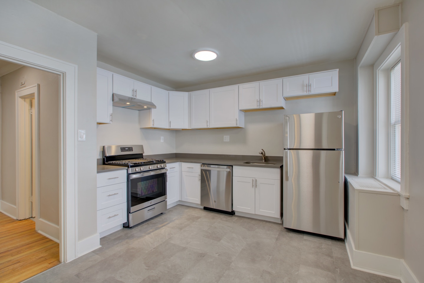 1035 Pearl Street Image 4