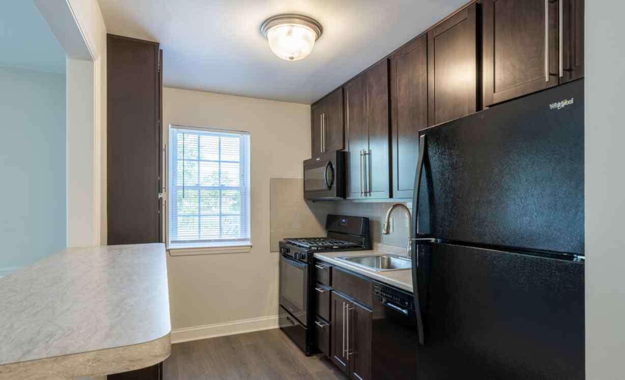 Queens Gardens Apartments Image 13