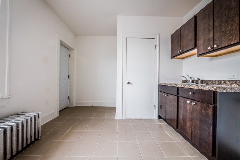5328 W Harrison Image 3
