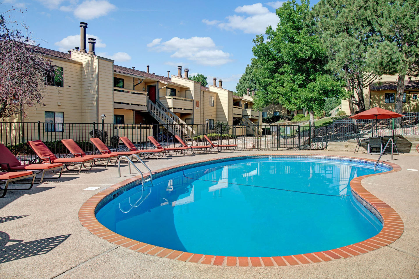 Grand View Apartment Homes Image 11