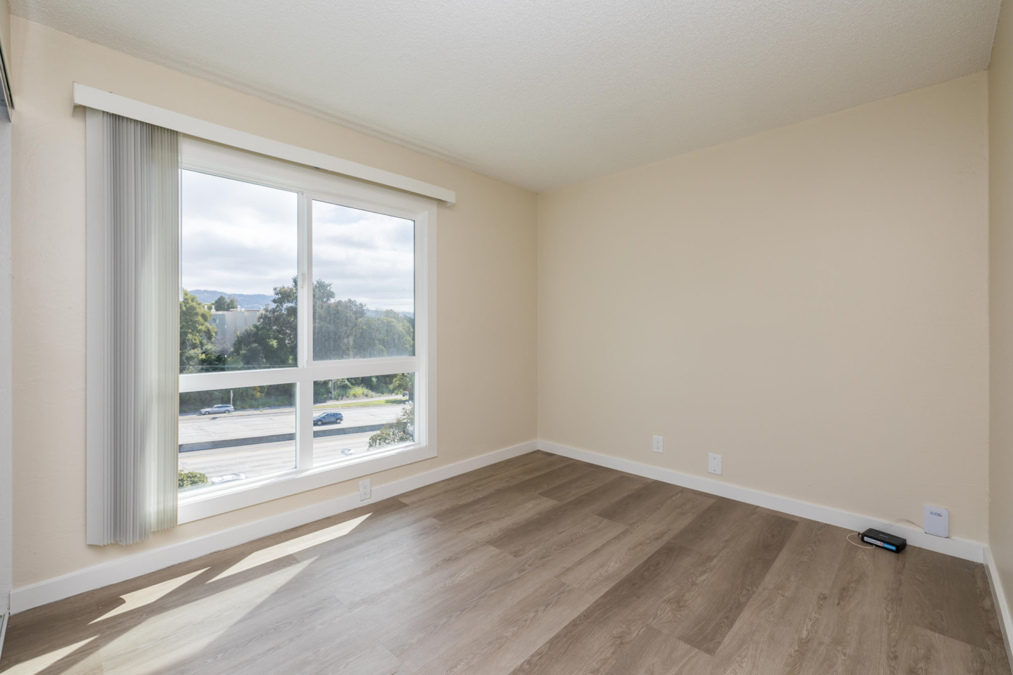 345 MacArthur Apartments Image 16