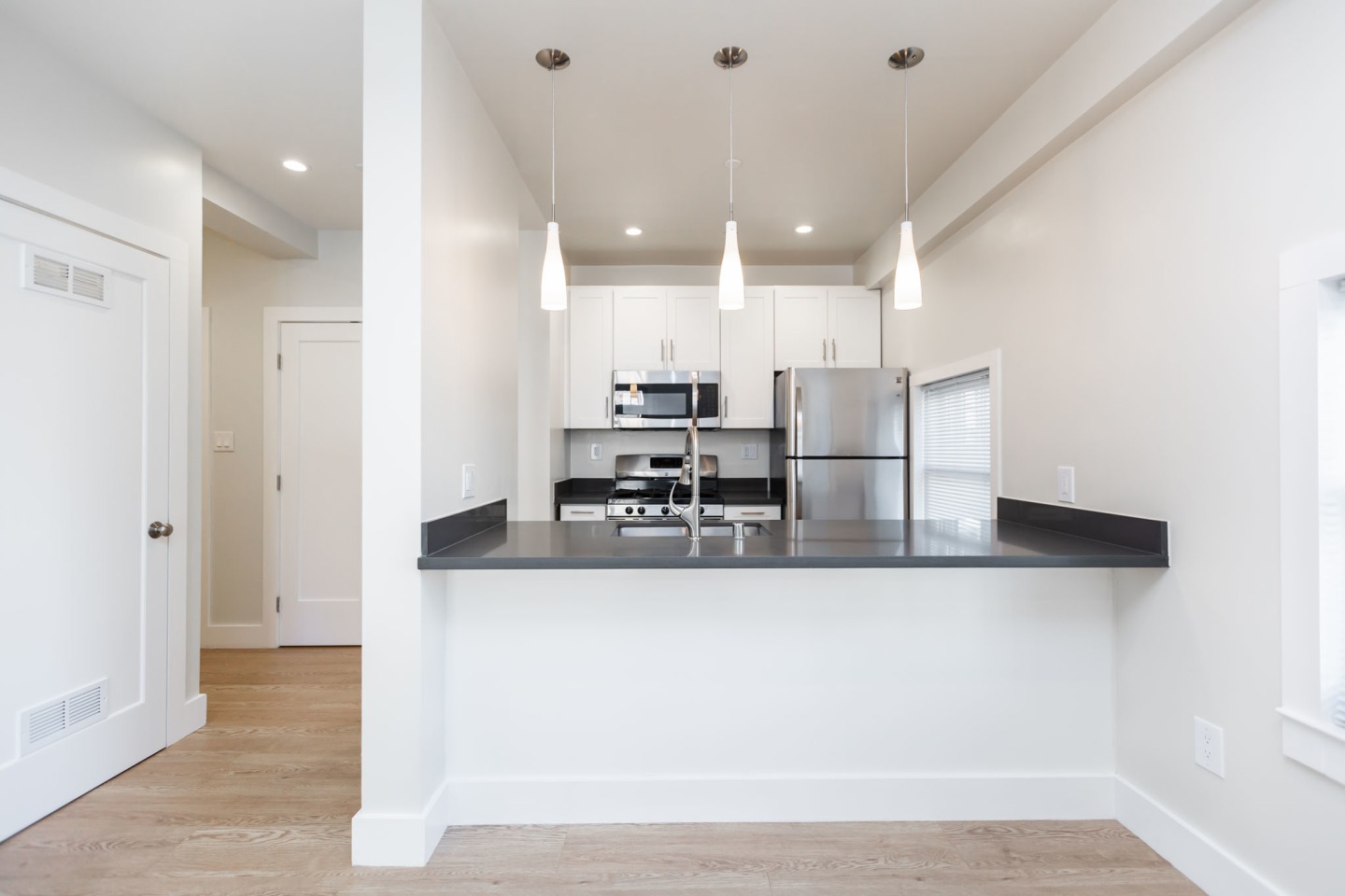355 Laguna Street Image 3