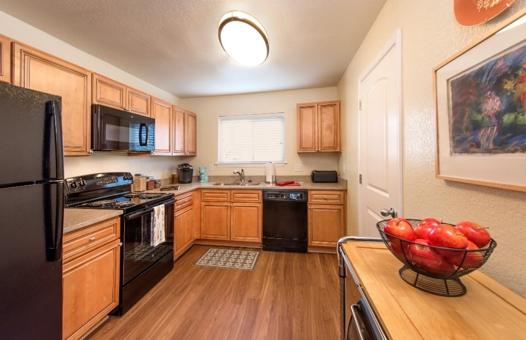 Haven Apartments & Townhomes Image 2