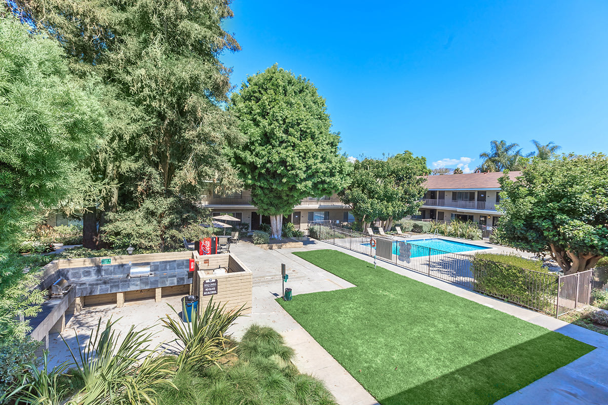 Ventura Beach Luxury Apartments Image 10