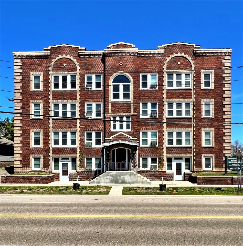 Randolph Apartments Image 7
