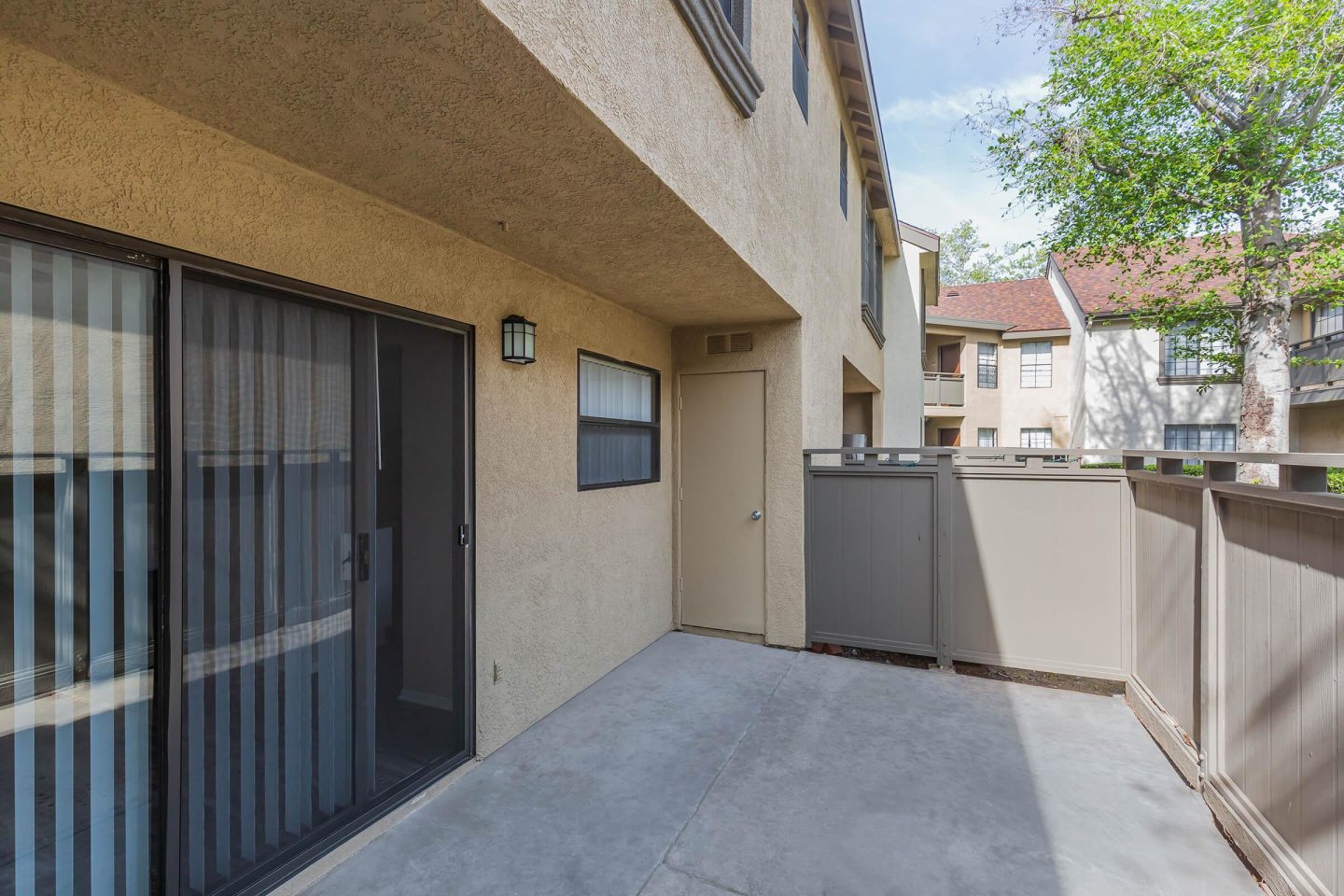 Oak Tree Court Image 47