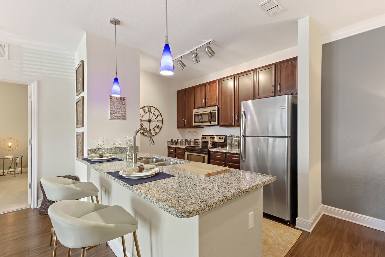 Trinity Club Apartments Image 17