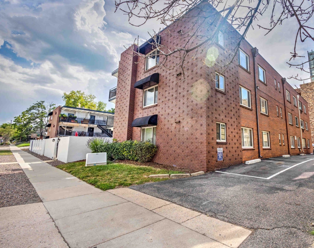 Pearl Street Flats Image 16