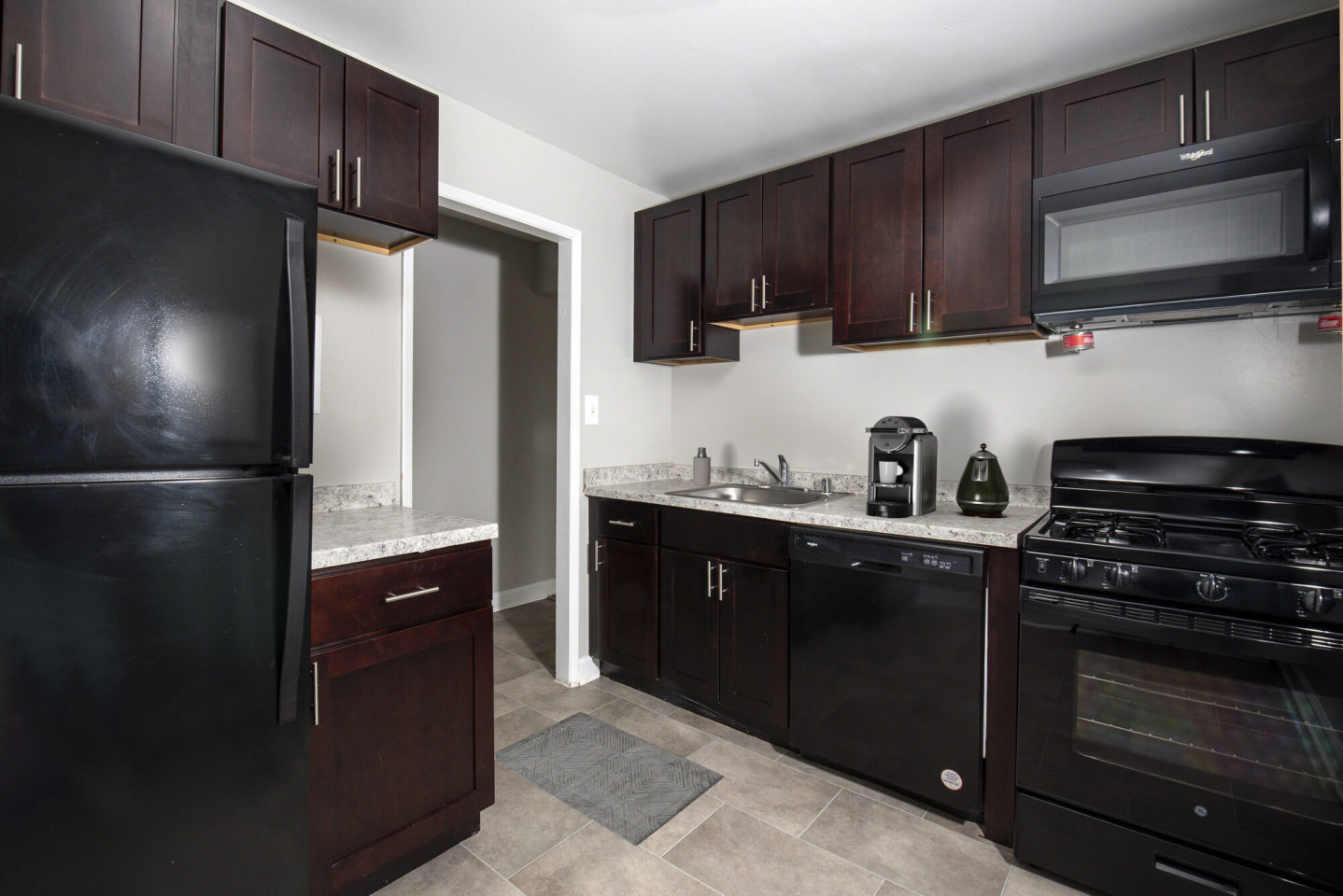 Metro Pointe Image 35