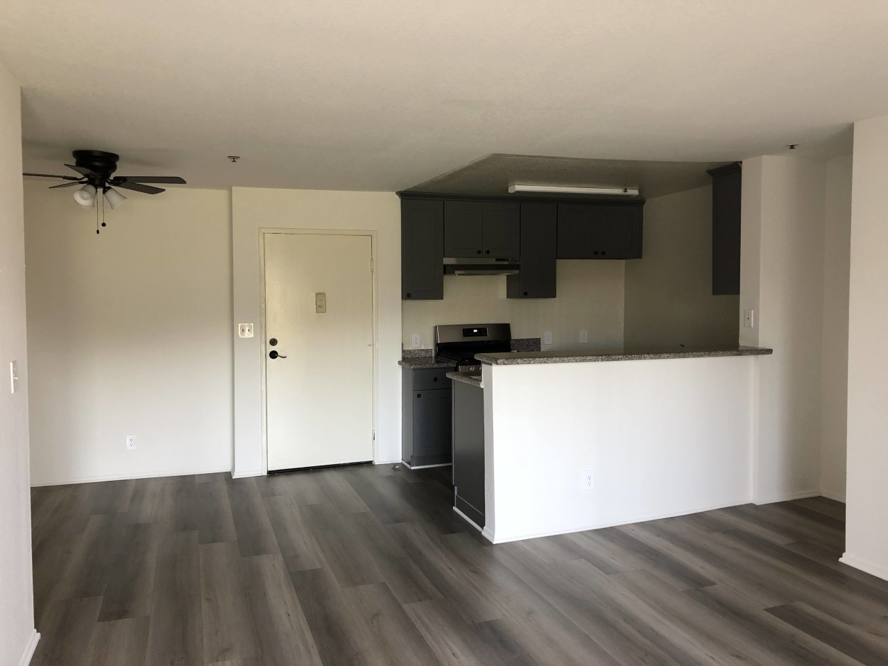 1320 Venice Blvd. Image 8