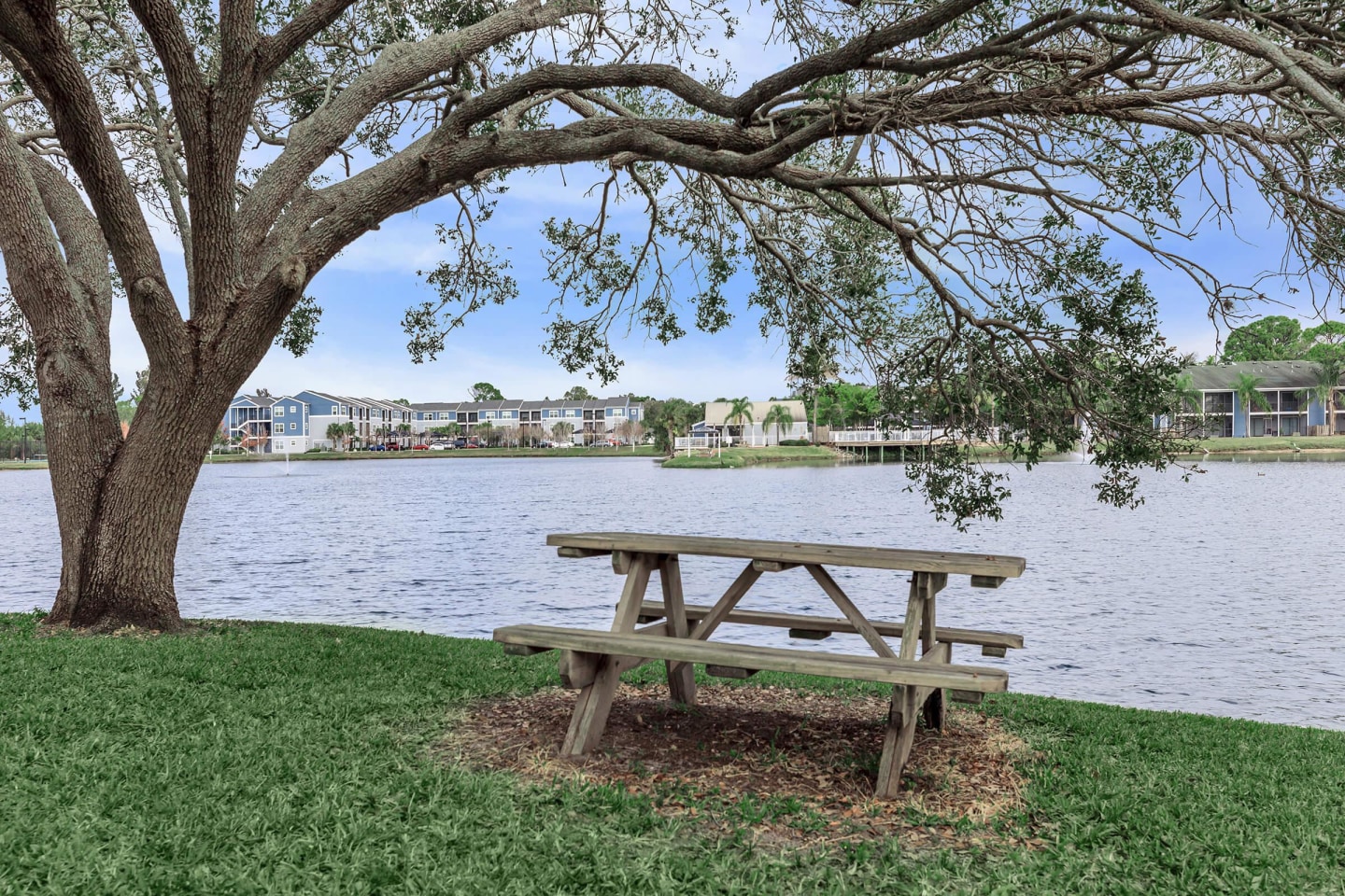 Fountain Lake Bradenton Image 3