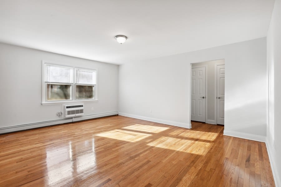 Sherwood Court Image 4