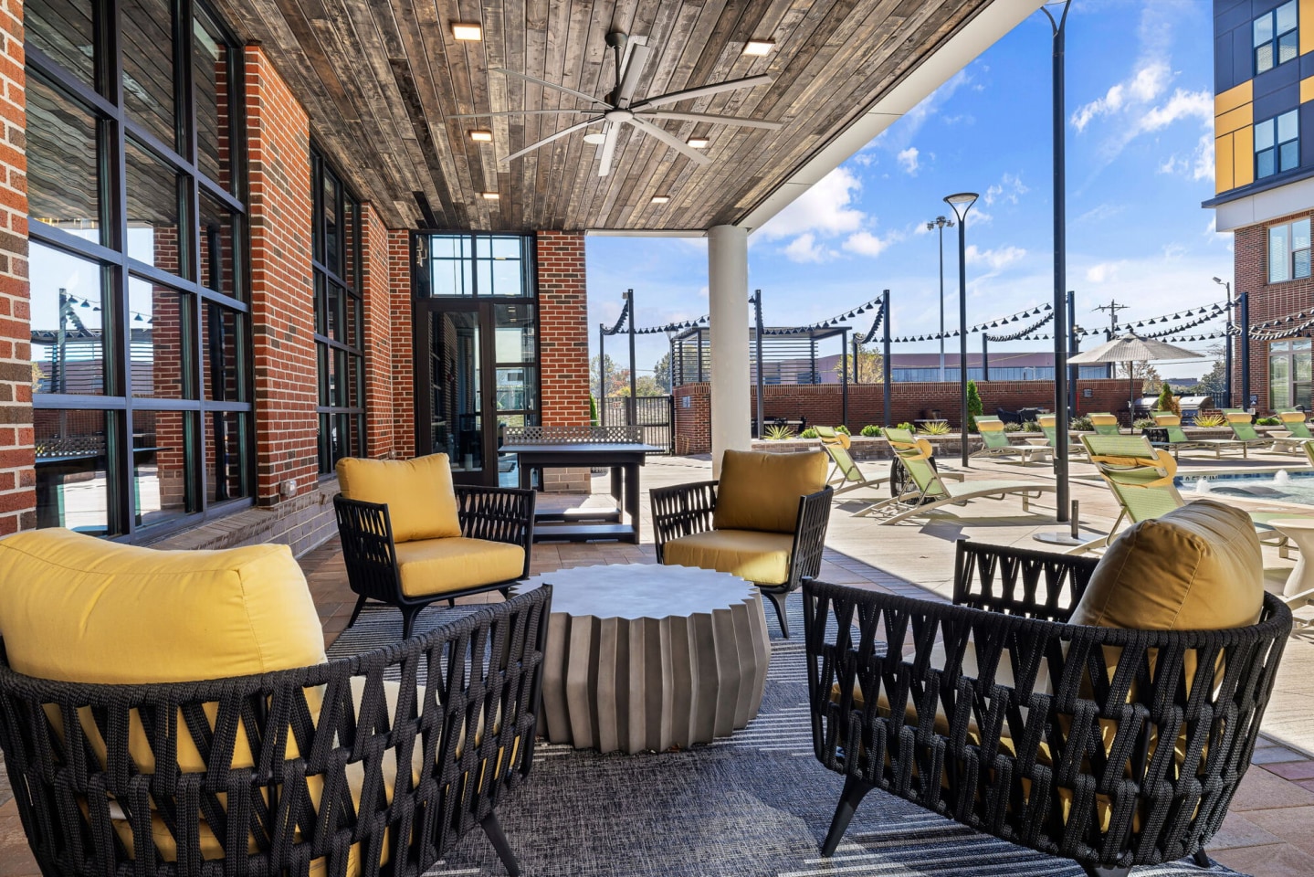 The Artreaux Apartments and Townhomes Image 37