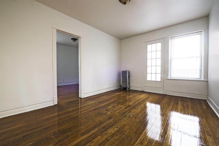 5236 W Harrison Image 3