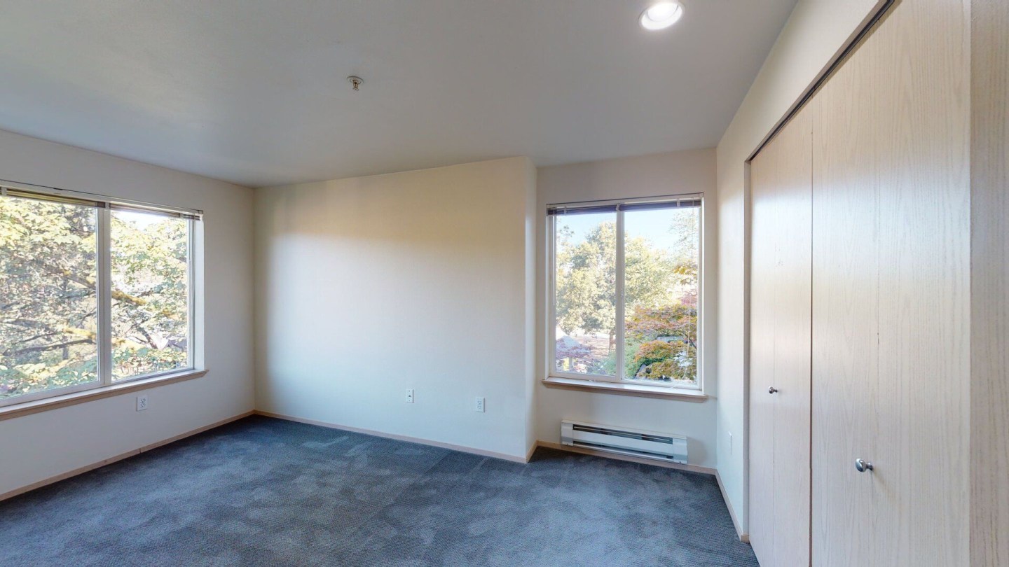 Ravenna Park Place Image 12
