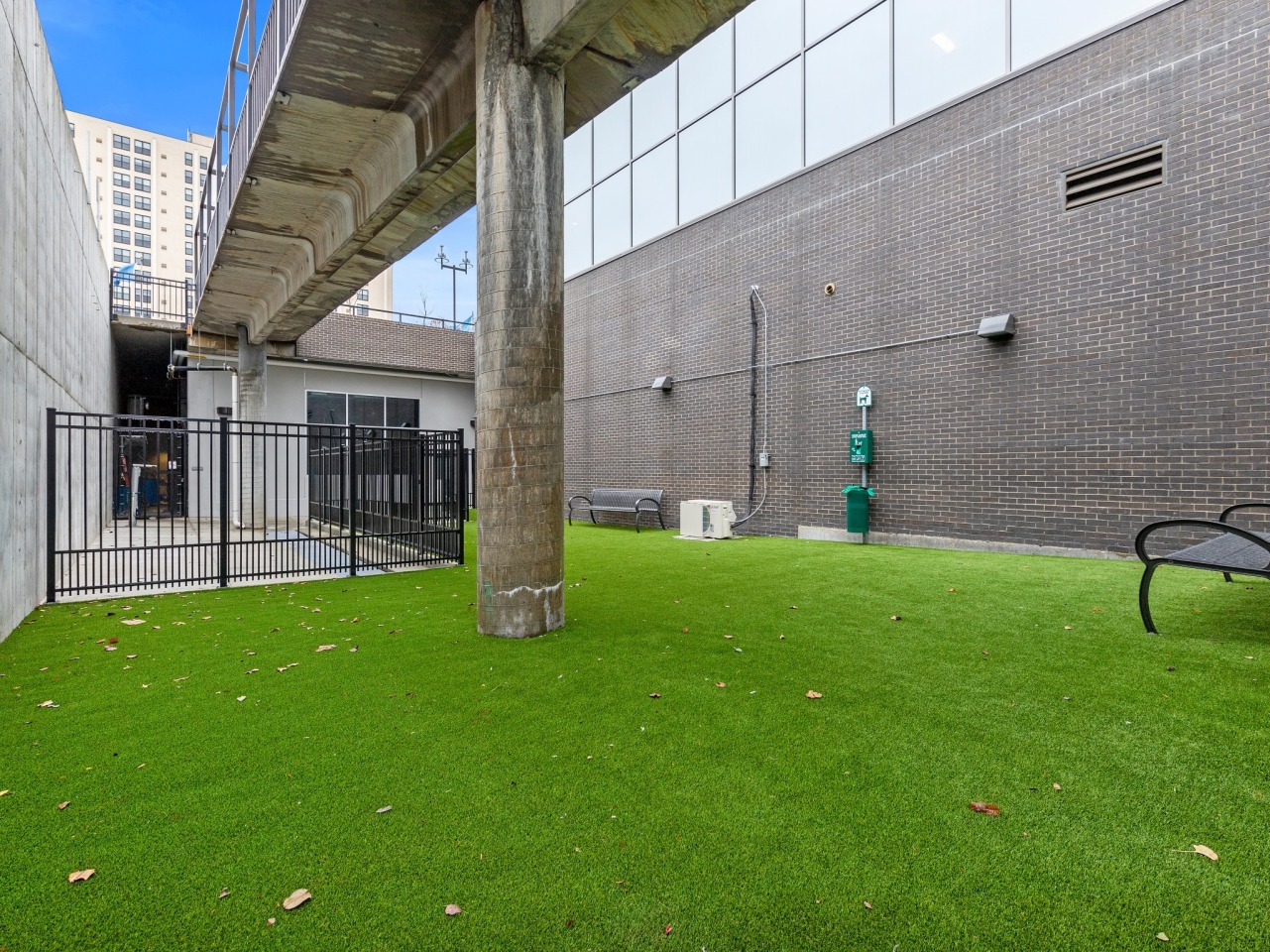 Flashcube Luxury Apartments Image 15