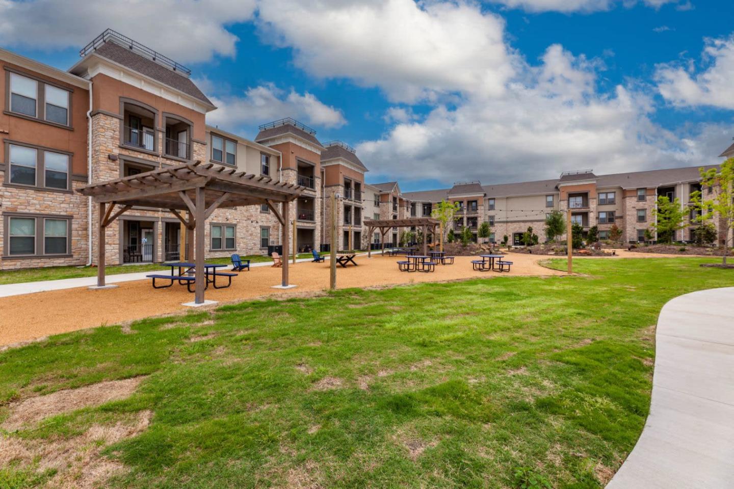 Luxia Grand Prairie Image 16